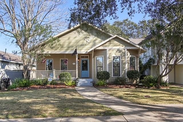 1st image of 5619 Woodlawn Pl