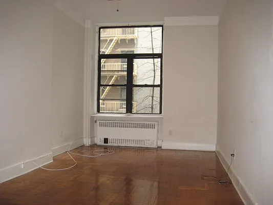 Rented by Magnone Real Estate | media 13