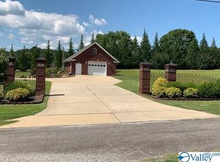 121 Madison Rd, Gadsden, AL 35904