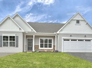 927 Sweetbay Ln #L-0013, Lebanon, PA 17046