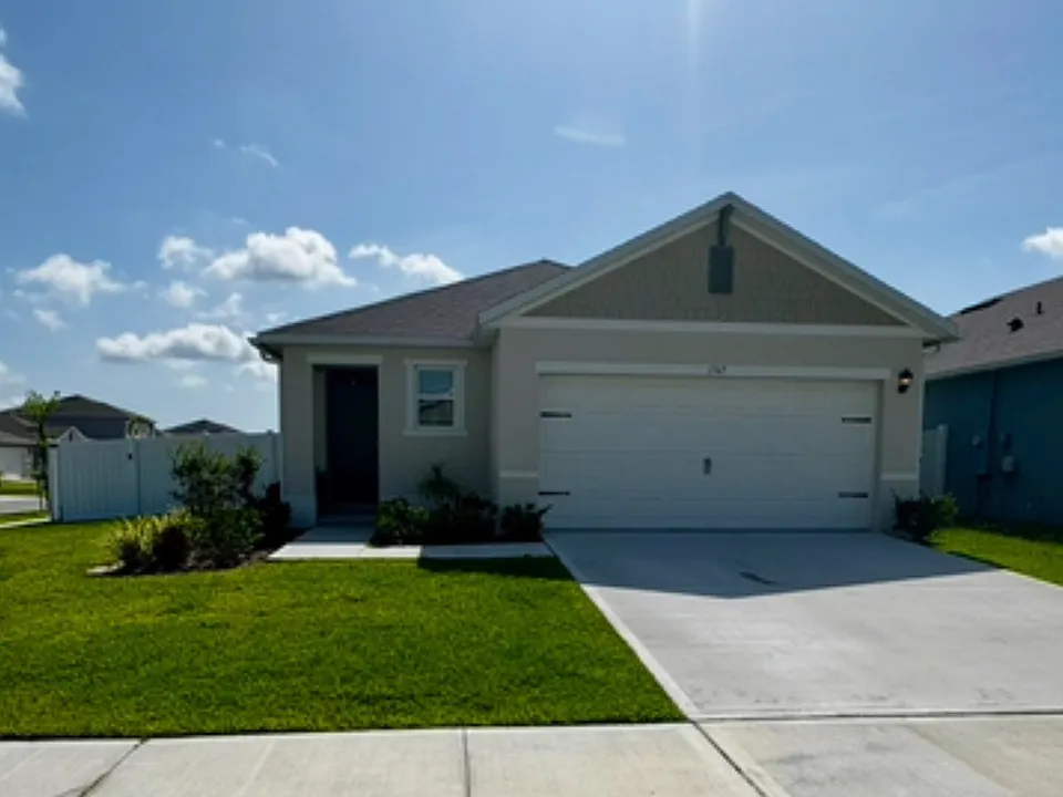 1567 Barberry Dr