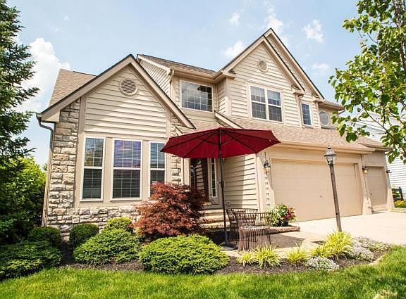 2nd image of 4704 Seven Lakes Pl