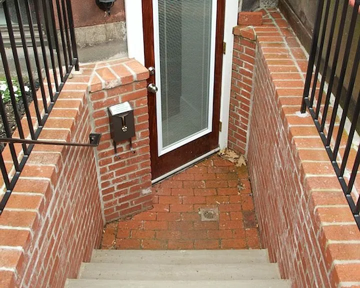 1081 Beacon St #1 — Photo 7