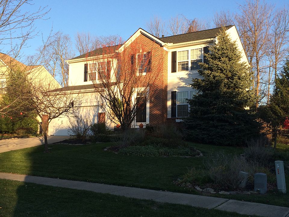 1st image of 14 Bridgestone Dr