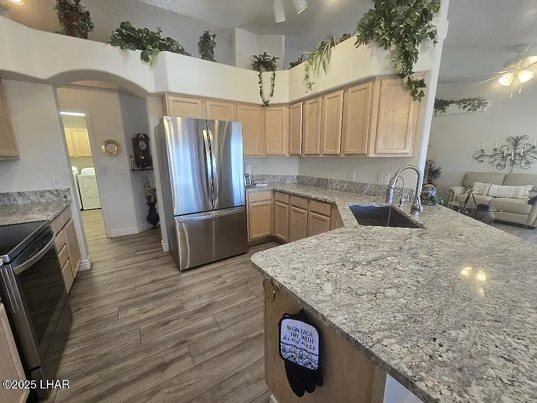 3175 Cotati Dr — Photo 35