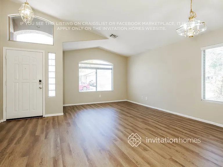 16255 W Moreland St — Photo 4