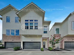 6379 Paddington Bend Dr, Houston, TX 77008