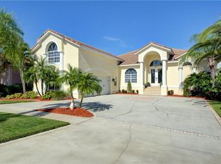 921 Allegro Ln, Apollo Beach, FL 33572