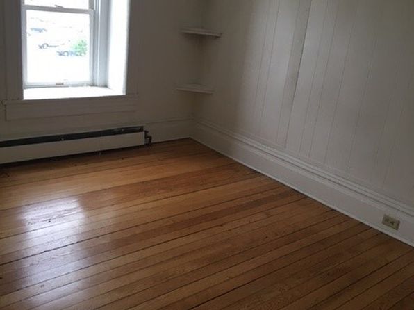 123 1/2 S Main St #10916865