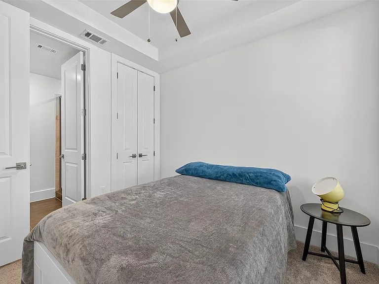 2401 Crawford St #C3D — Photo 5