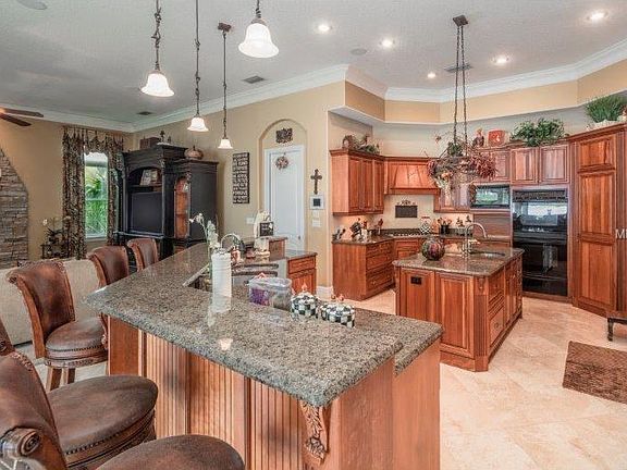 3rd image of 2516 Kissam Ct