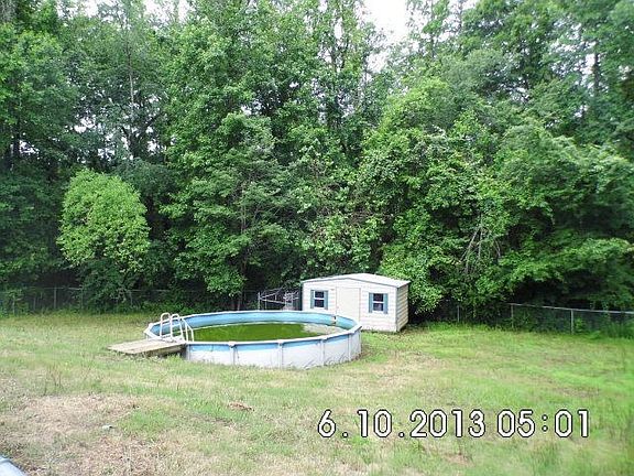 3rd image of 258 Lee Road 220