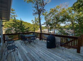 284 Navajo Rd, Lake Ozark, MO 65049