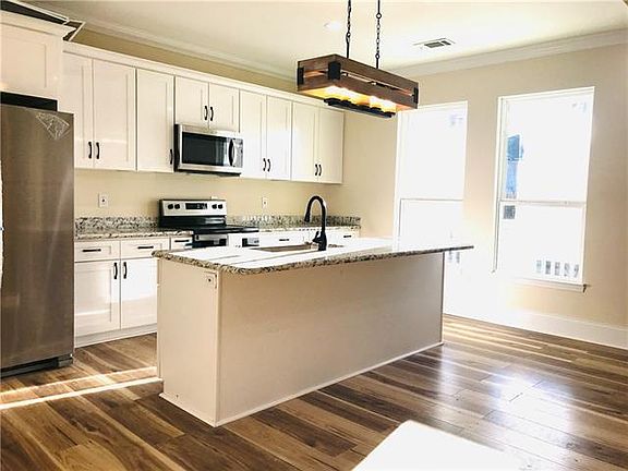 3rd image of 4060 S Inwood Ave