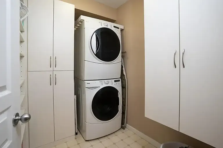 1120 Tsatsu Shores Dr #323 — Photo 5
