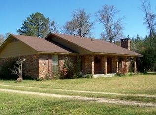1098 Pine Burr Rd, Columbia, MS 39429