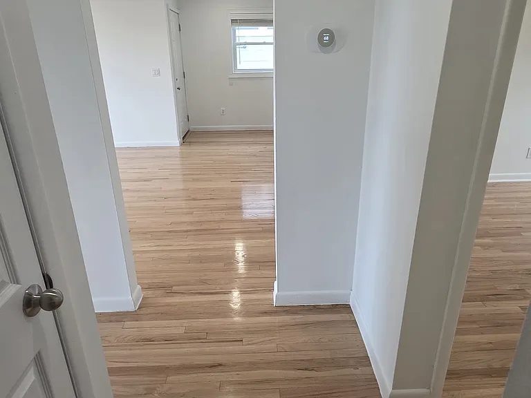 5200 Meadowview Ave #2 — Photo 32