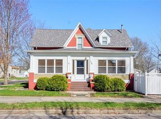110 N Pike St, Oakland, IL