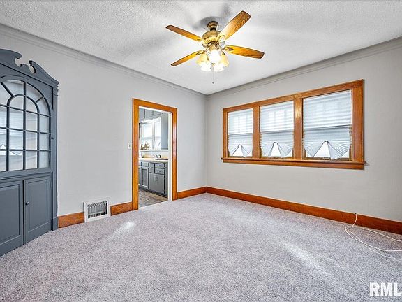 4th image of 2234 N University St