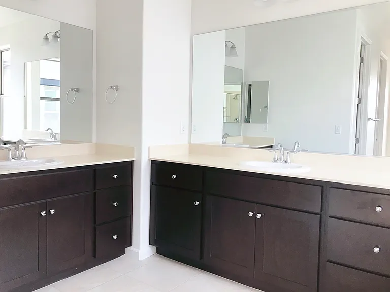 5561 Metropolitan Way — Photo 5