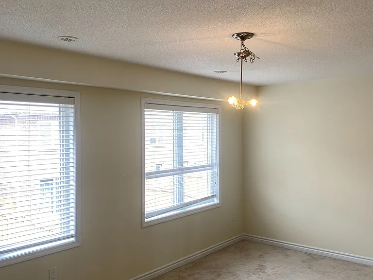 63 Baycliffe Cres — Photo 9