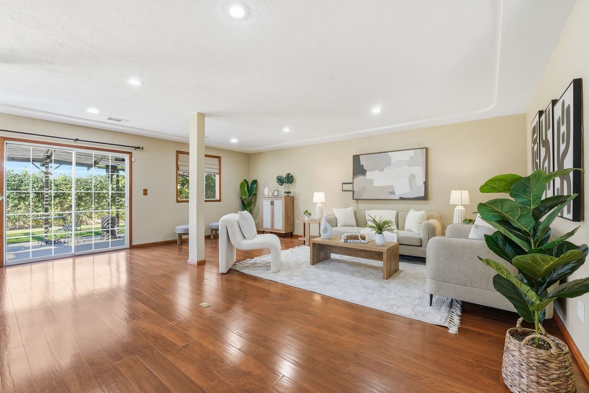 next background image