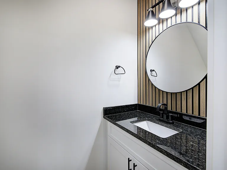 124 Robinhood Dr SE #A — Photo 5