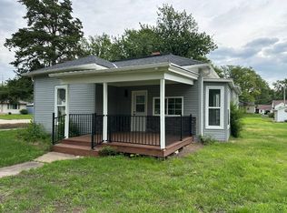 240 N 6th St, Hebron, NE 68370