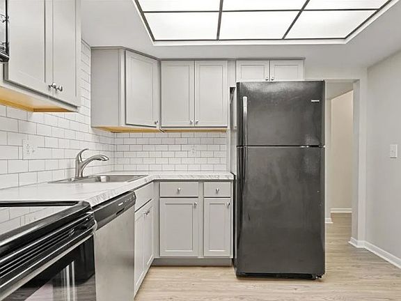 4th image of 16820 Edloytom Way APT 10