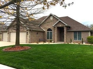 2551 W Westview St, Springfield, MO 65807