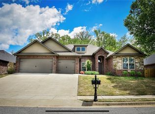 1106 Sycamore St, Cave Springs, AR 72718