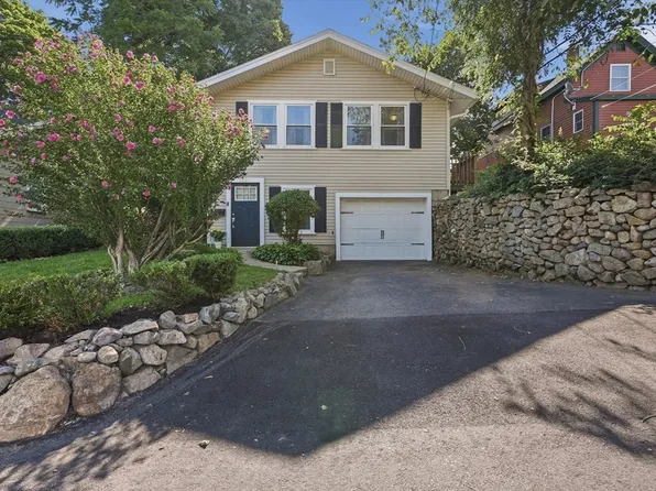 560 Middle St, Weymouth, MA 02189