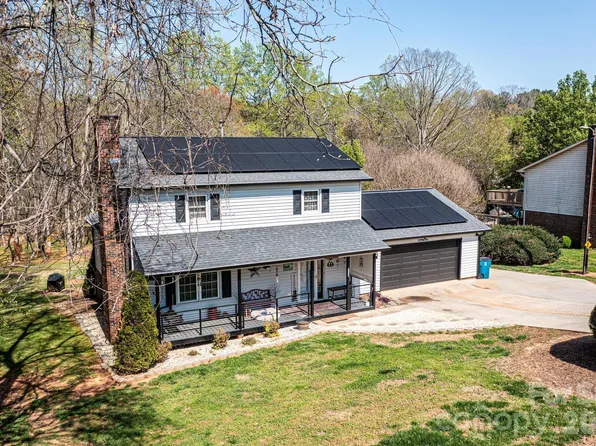 3229 15th Ave NE, Conover, NC 28613