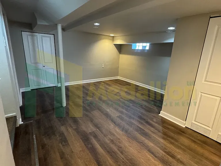9648 S Yale Ave — Photo 16