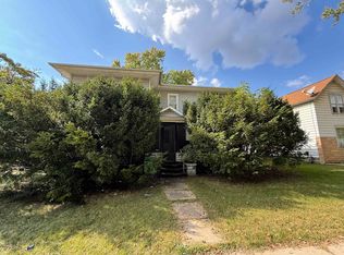 719 S Main St, Three Rivers, MI 49093