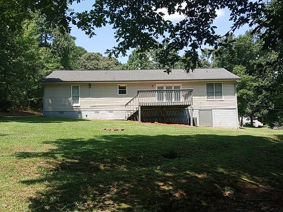 4th image of 6310 Garden Ln