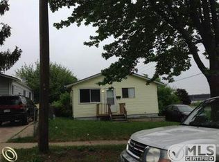 390 Cameron Ave, Pontiac, MI 48342
