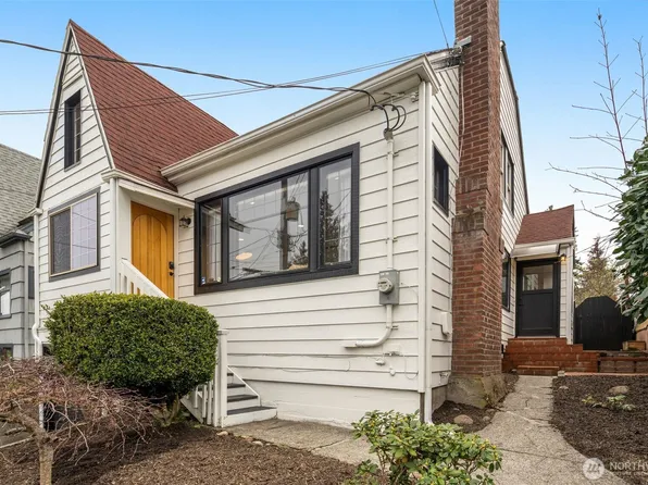 5009 S Alaska Street, Seattle, WA 98118