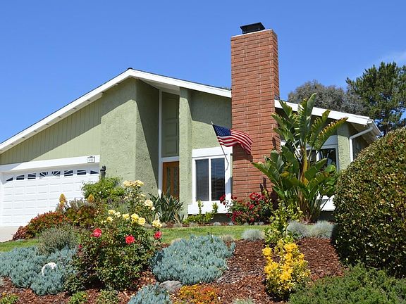 2nd image of 441 Knollwood Dr
