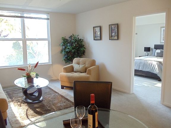 3rd image of 8200 Oceanview Ter APT 214