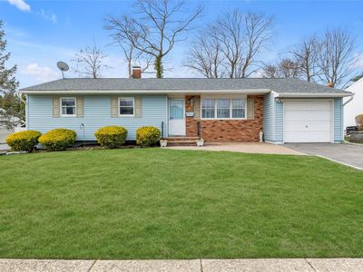 46 West Drive, Kings Park, NY, 11754