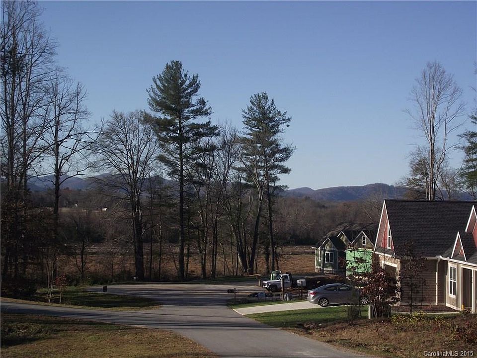 1st image of 164 Lands End Dr W #1
