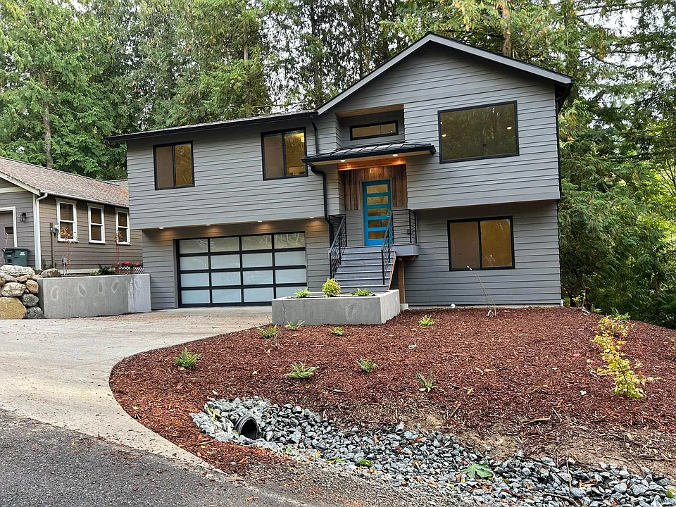 98 Honeycomb Ln