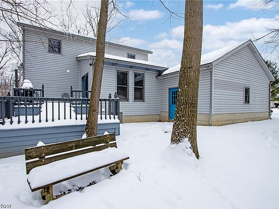 5th image of 1405 Laurel Dr