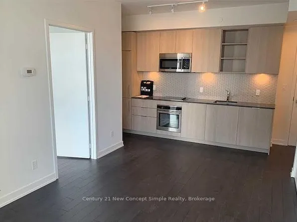 50 Ordnance St, Toronto, ON