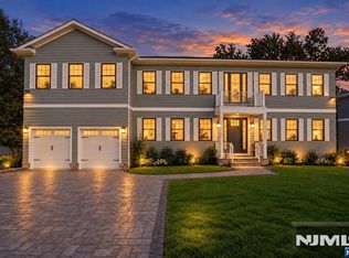 497 Teaneck Road, Teaneck, NJ 07666