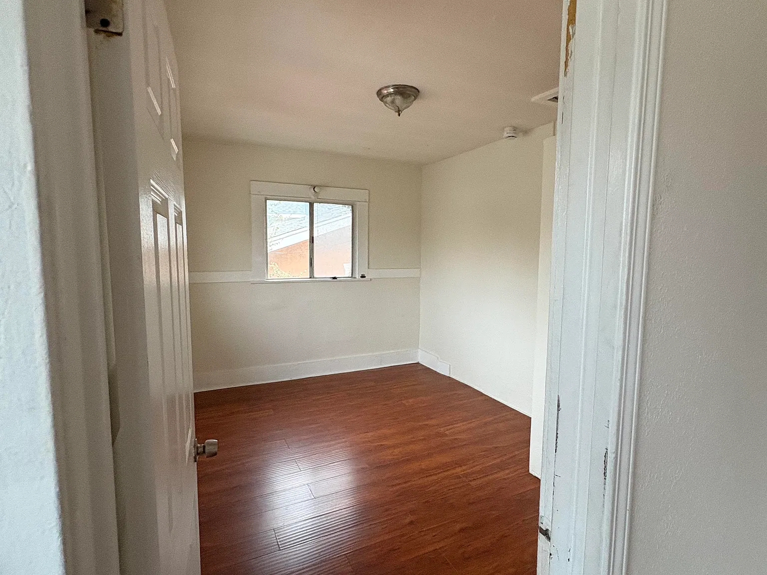 2 bed, 820 sqft, $1,850 — Photo 2