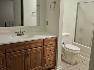 479 Oak Tree Sq, Athens, GA 30606