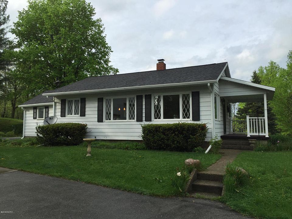 1st image of 1878 Belleview Dr
