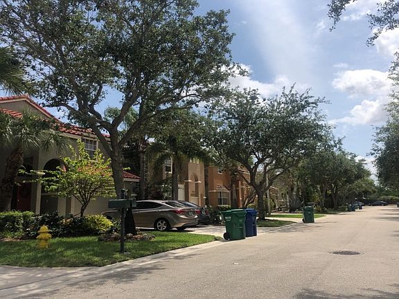 5th image of 11742 NW 1st St